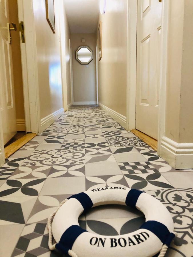 ווסטפורט The Waterside Apartment 112 Harbour Mills מראה חיצוני תמונה